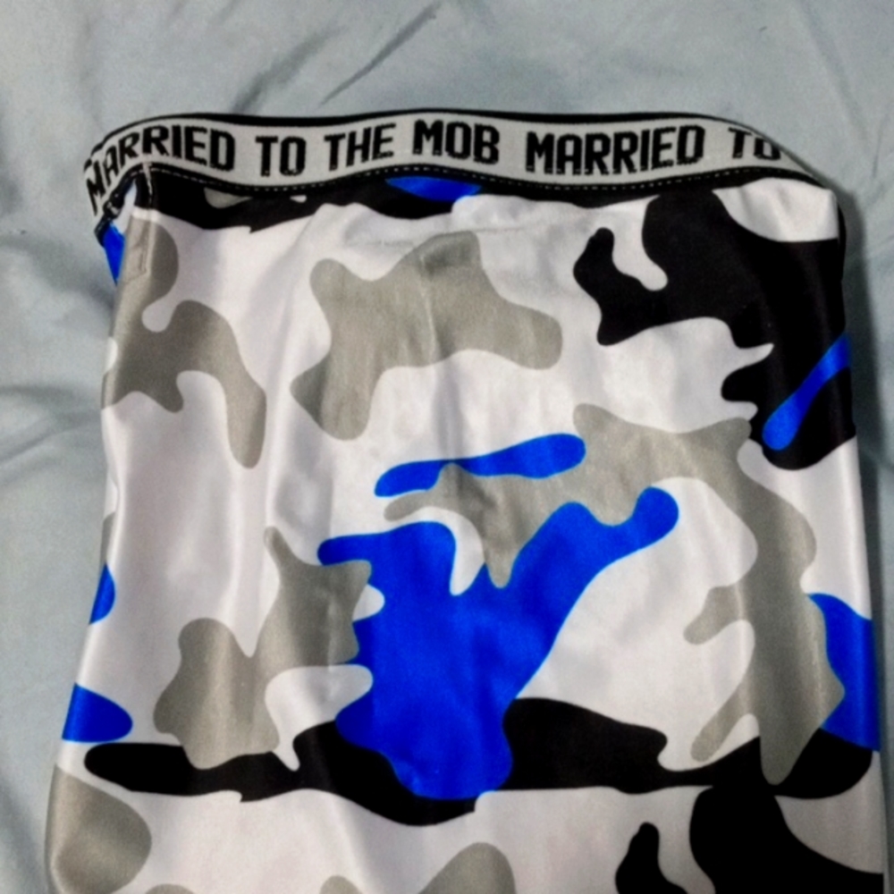 Married to the mob ( mttm) leggings new